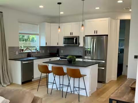 Foto del edificio - 6100 Ponca St