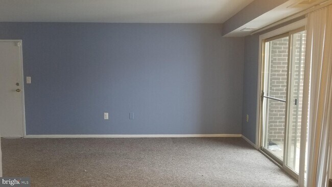 Foto del edificio - 6701 Wilmont Dr