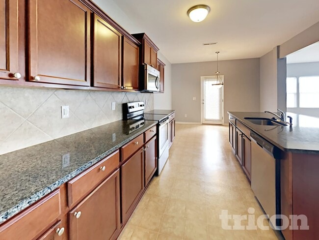 Building Photo - 1978 Quill Ct