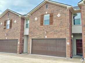 Building Photo - 13336 Patito Pl
