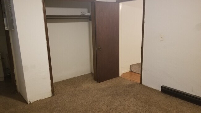 Building Photo - 1111 Cape Hills Drive