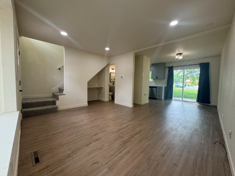 Primary Photo - 1624 Banyan Dr