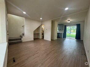 Building Photo - 1624 Banyan Dr