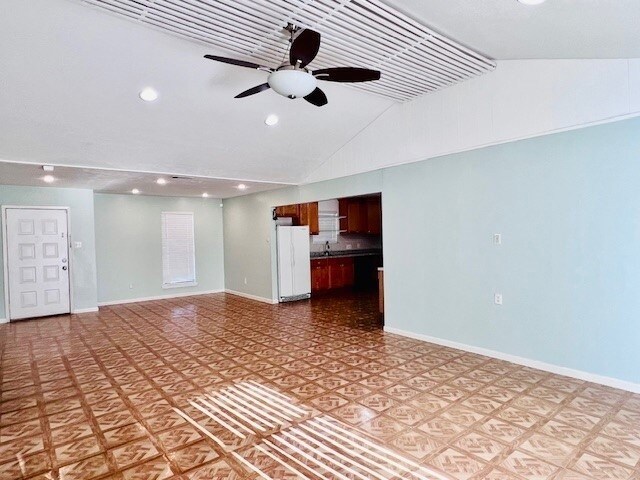 Foto del edificio - 7142 Valeview Drive