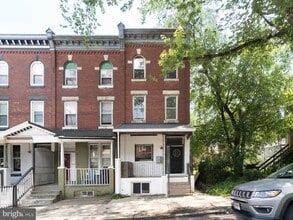 Building Photo - 262 Apsley St