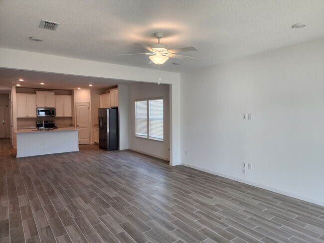 Foto del edificio - Spacious 3BR Home in Quiet Jacksonville Ne...