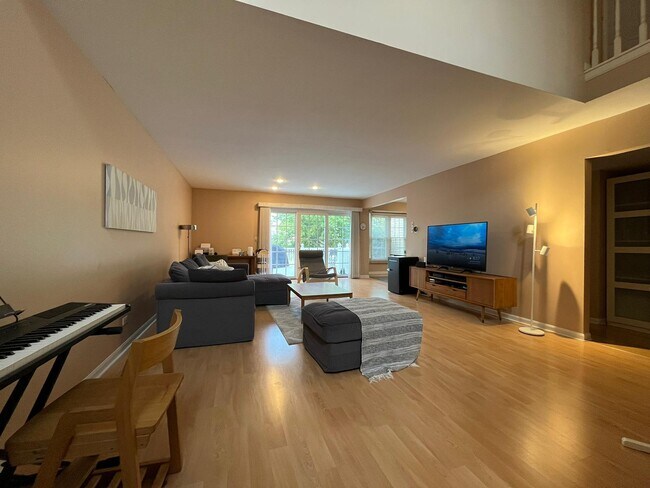 Spacious Living Room - 4891 Turnberry Dr