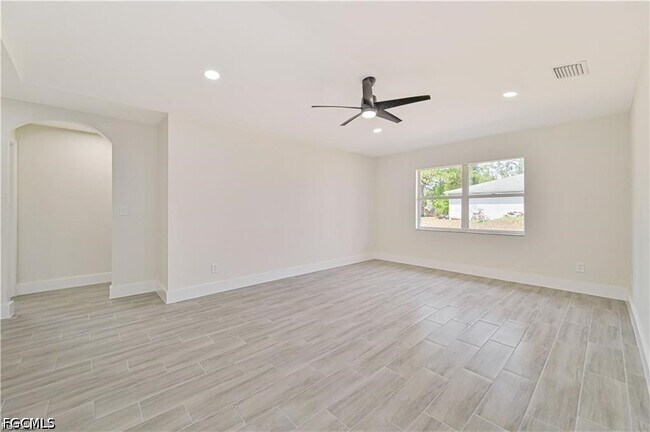 Foto del edificio - 4733 28th St SW