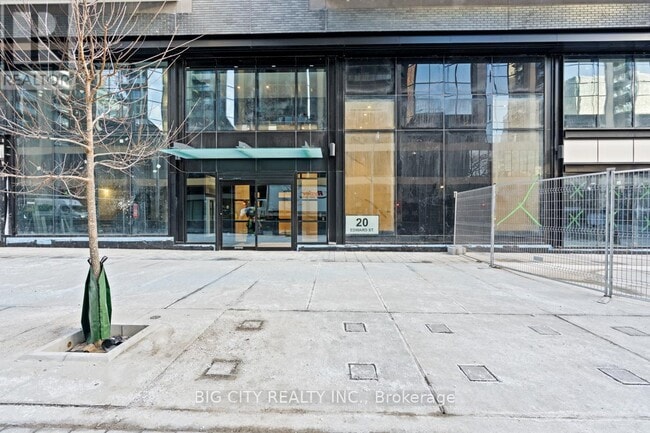Building Photo - 20-1320 Edward St