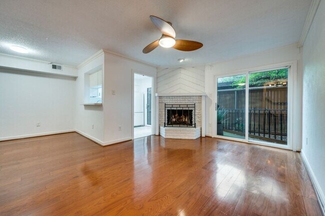 Building Photo - 5626 Preston Oaks