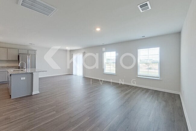 Foto del edificio - 39 Springdale Rd