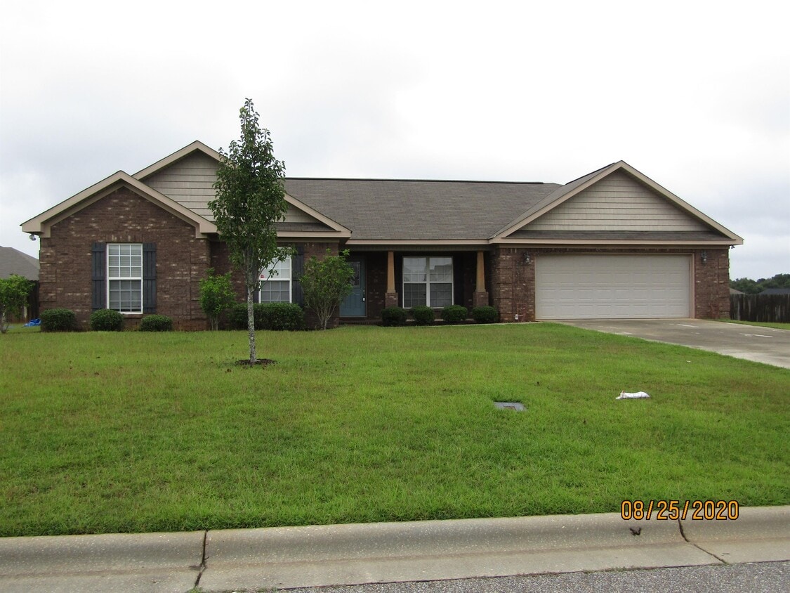 106 Flatrock Dr, Enterprise, AL 36330 House for Rent in Enterprise