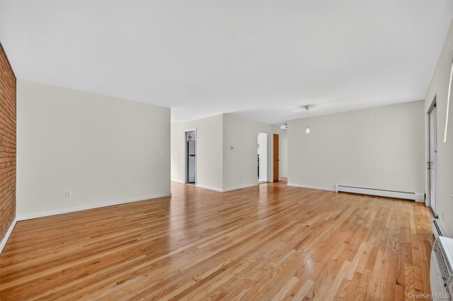 Building Photo - 19 Barnett Dr