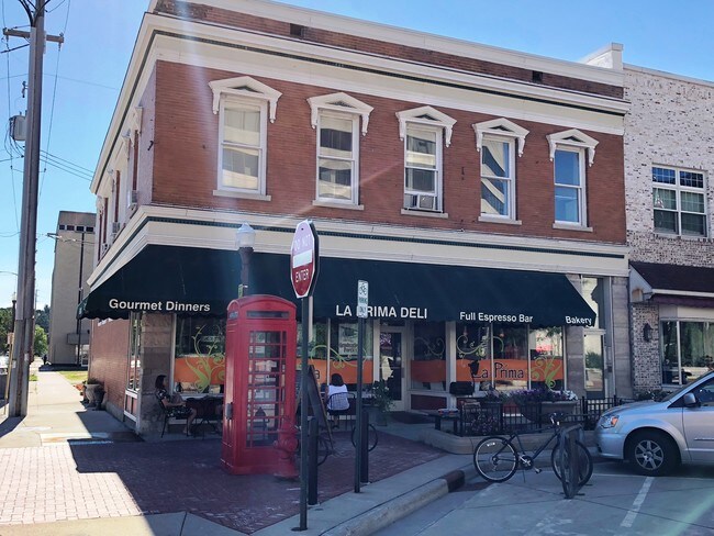 Building Photo - 529 3rd St