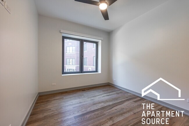 Foto del edificio - 1325 W Estes Ave