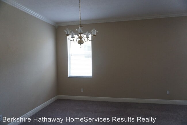 Building Photo - 4 br, 2 bath House - 1255 Greenley Ave,
