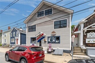 Building Photo - 474 Thames St