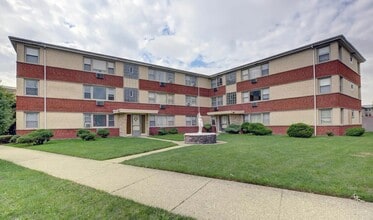 Building Photo - 6441 W Higgins Ave