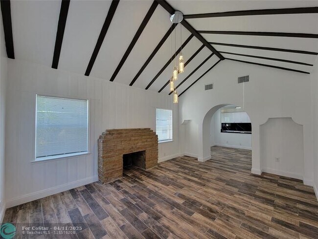 Foto del edificio - 1744 SW 10th St