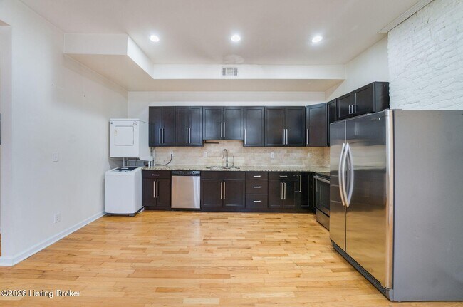 Foto del edificio - 1104 E St Catherine St