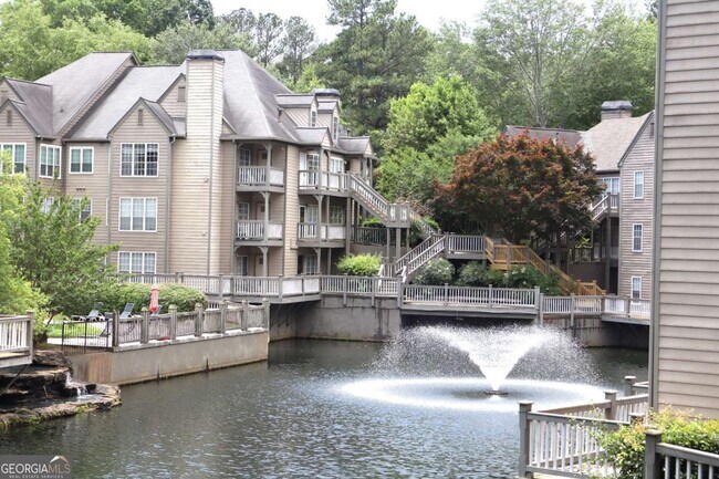 Building Photo - 308 Mill Pond Ct SE
