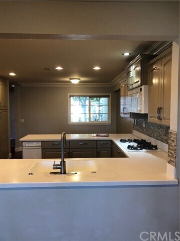 Building Photo - 6011 Loynes Dr