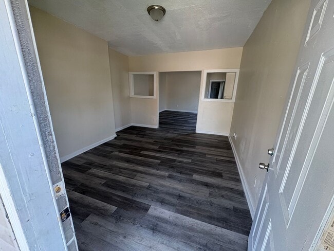 Building Photo - 99-101 North Central Avenue