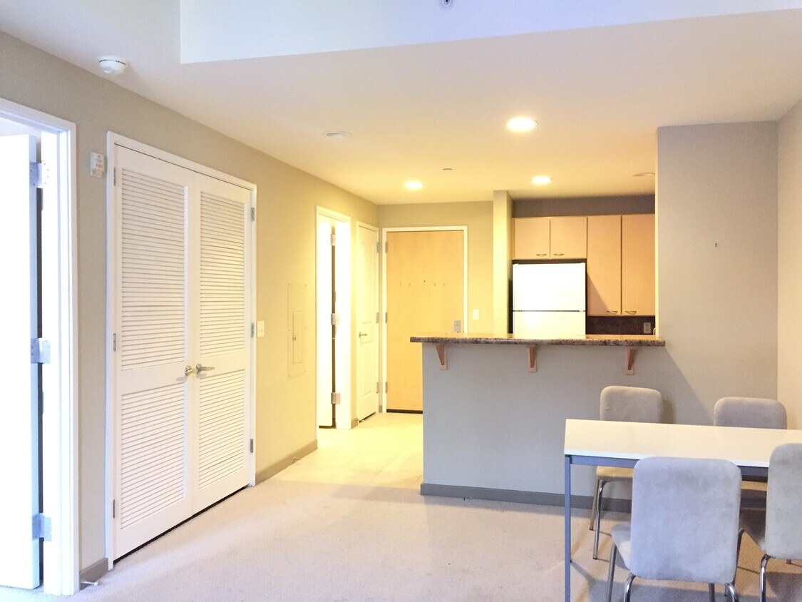 Foto principal - 111 N 9th St