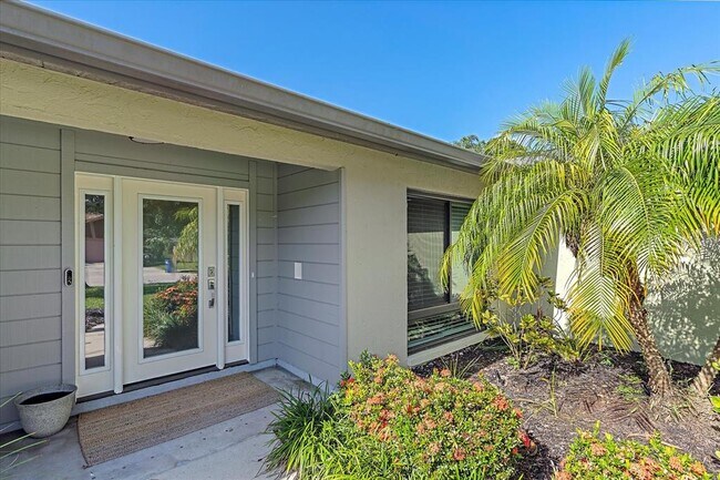 Foto del edificio - 4814 Country Oaks Blvd