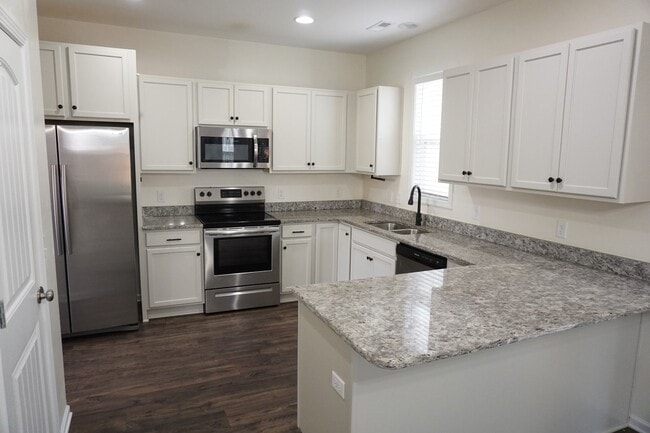 Building Photo - 9343 Cassadine Ct