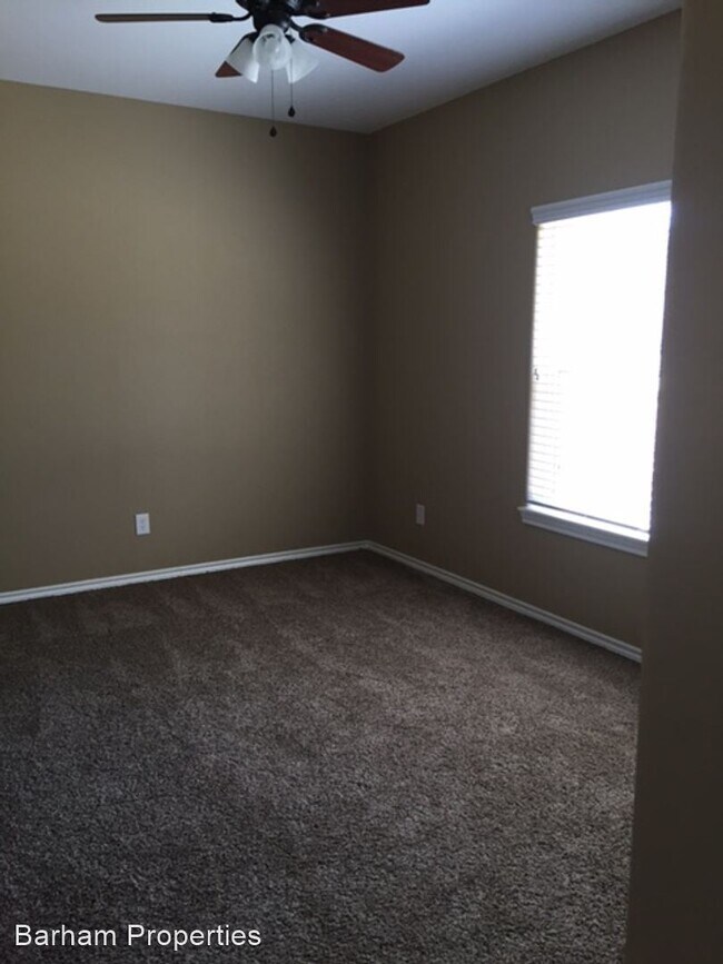 Foto del edificio - 3 br, 2 bath House - 436 Tower Rd.