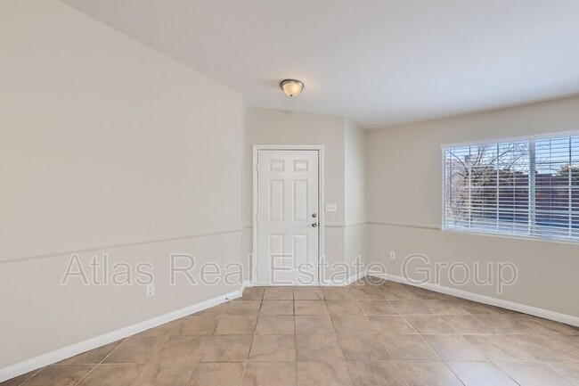 Building Photo - 6586 Curacao Dr