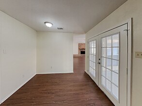Building Photo - 15834 Fox Springs Dr