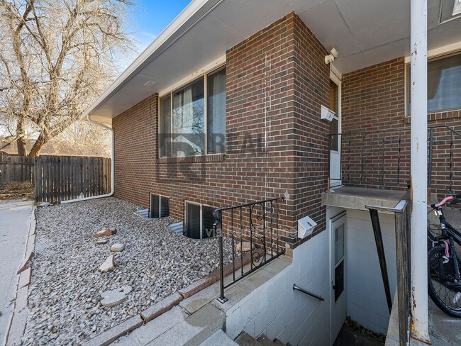 Building Photo - 1116 Alford St