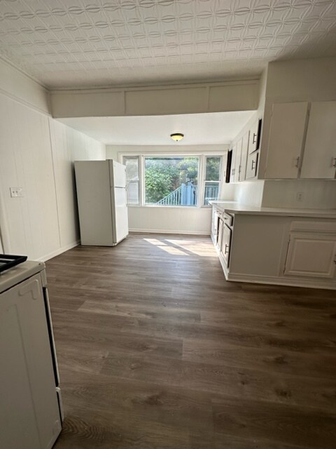 Foto del edificio - 513 Averill Ave
