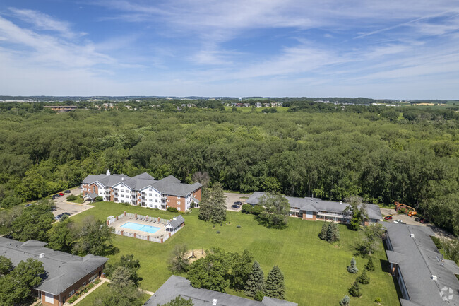 Aerial Photo - Middleton Shores Apartments