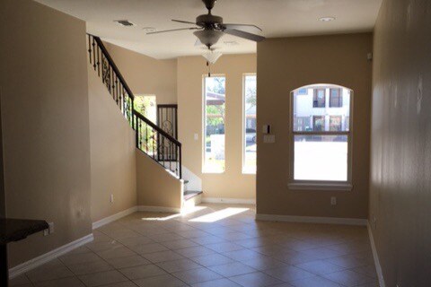 Foto del edificio - 1206 W Kiwi