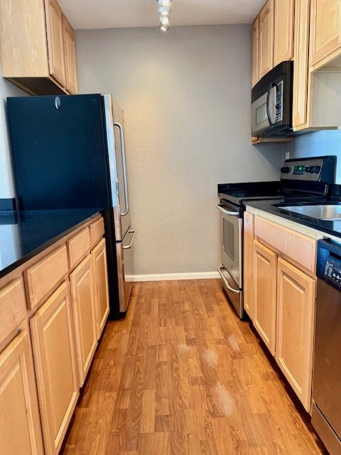 Building Photo - 155 Sharene Ln