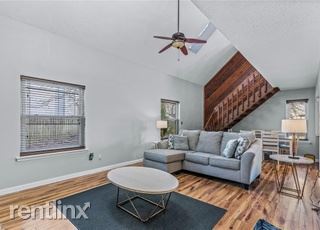 Foto del edificio - 2 br, 2 bath House - 905 Donne Ct