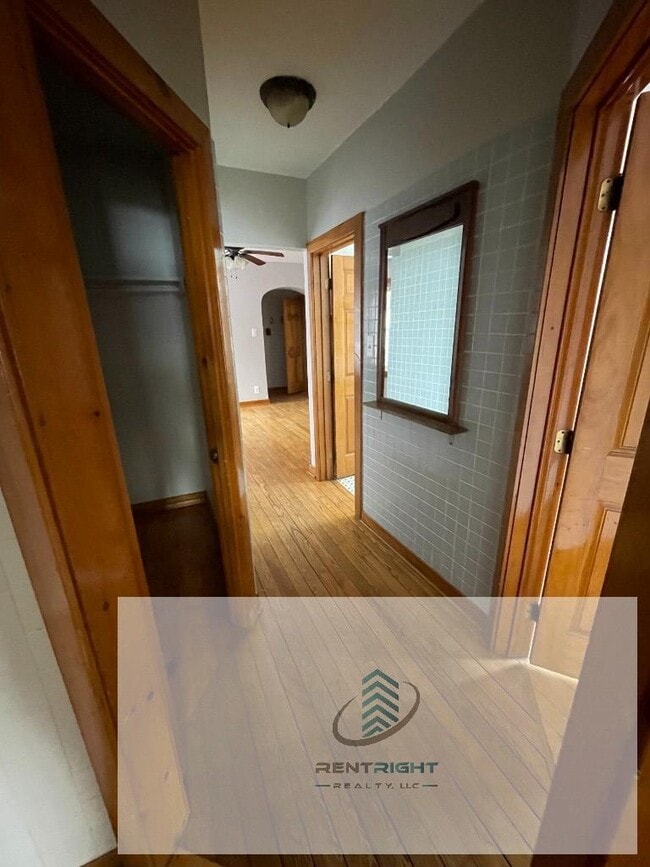 Foto del edificio - 5039 N Springfield Ave