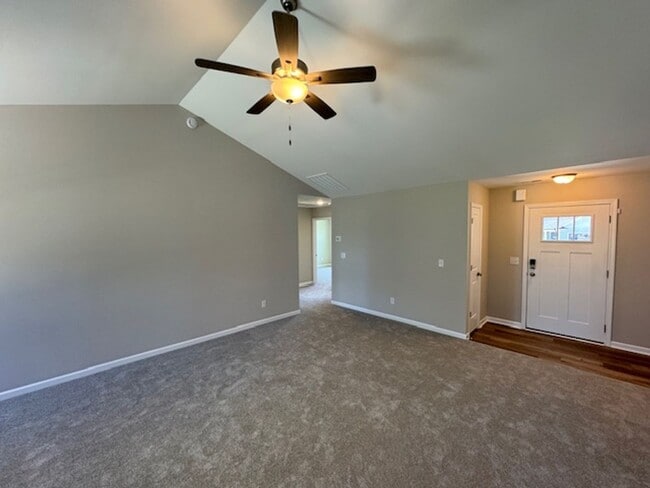 Building Photo - Lynchford Pointe