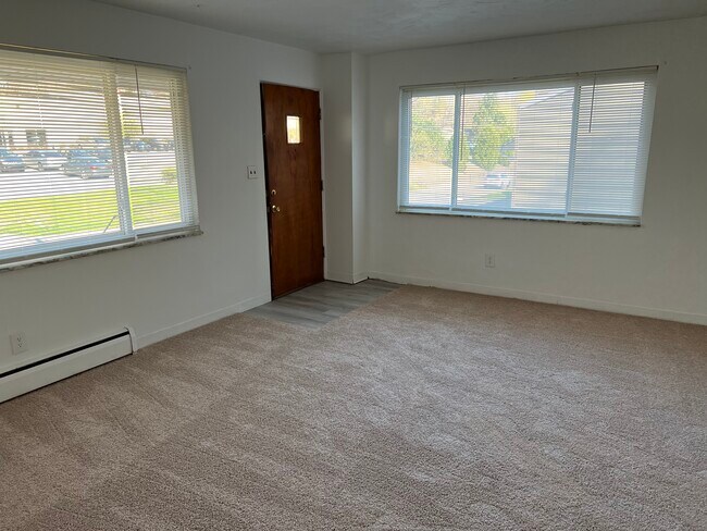 Foto del edificio - 915 Sleepy Hollow Rd