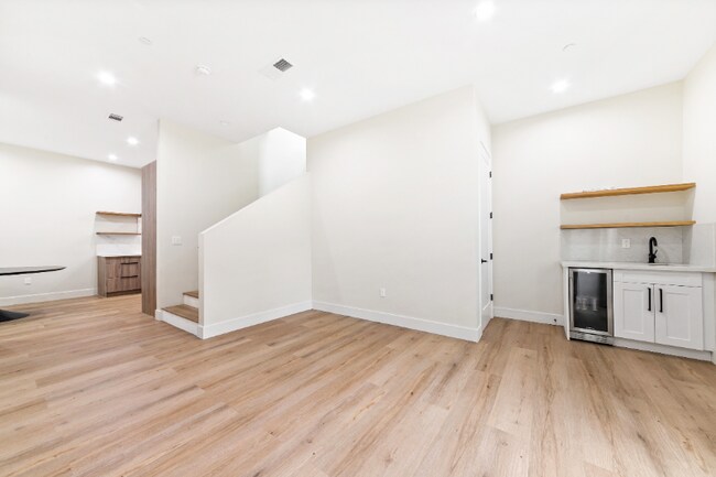 Foto del edificio - 4428 Bowman Blvd