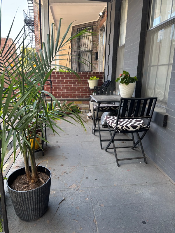 Photo - 370 E 32nd St Apartment