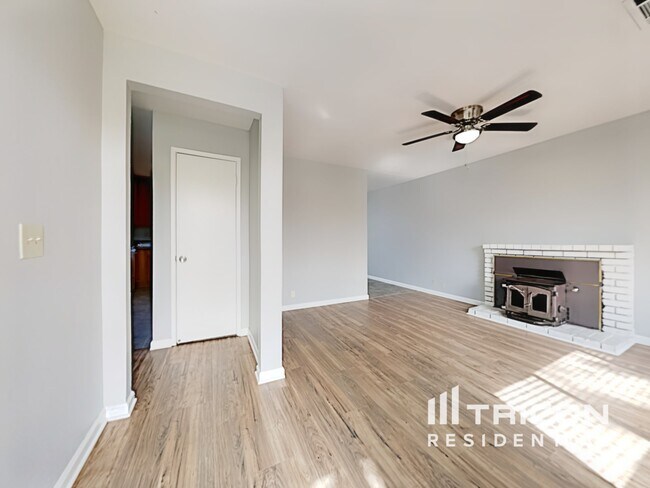 Foto del edificio - 816 Spoonbill Ln