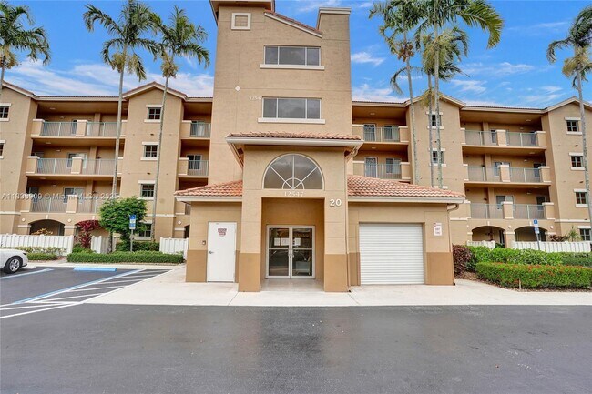 Building Photo - 12547 Imperial Isle Dr