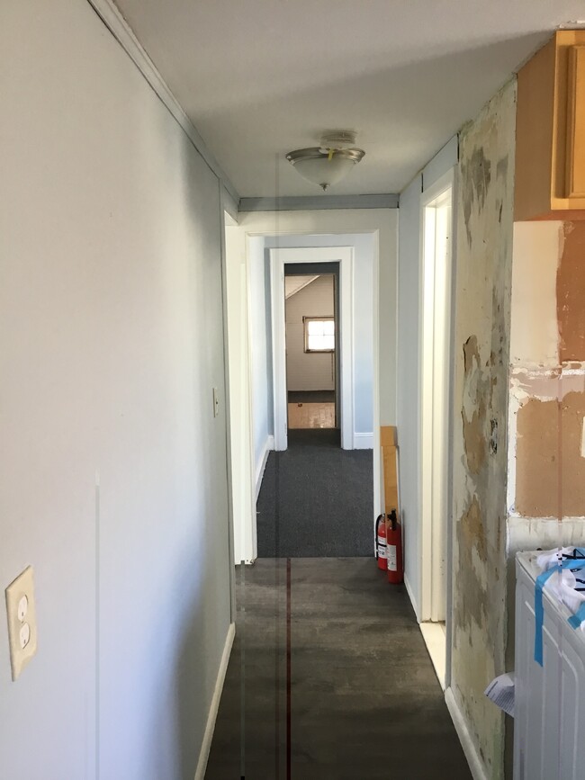 Building Photo - 344 Miltonia St