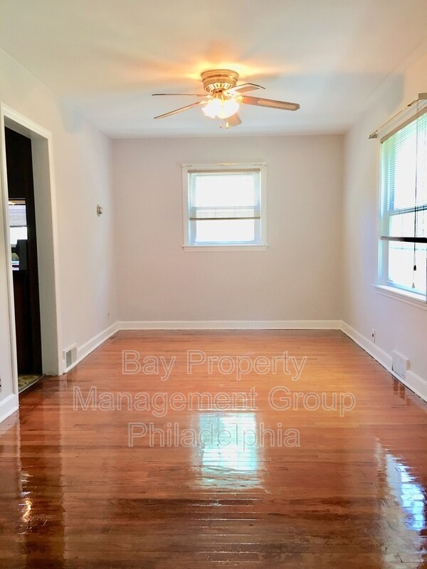 Building Photo - 3840 Marshall Rd