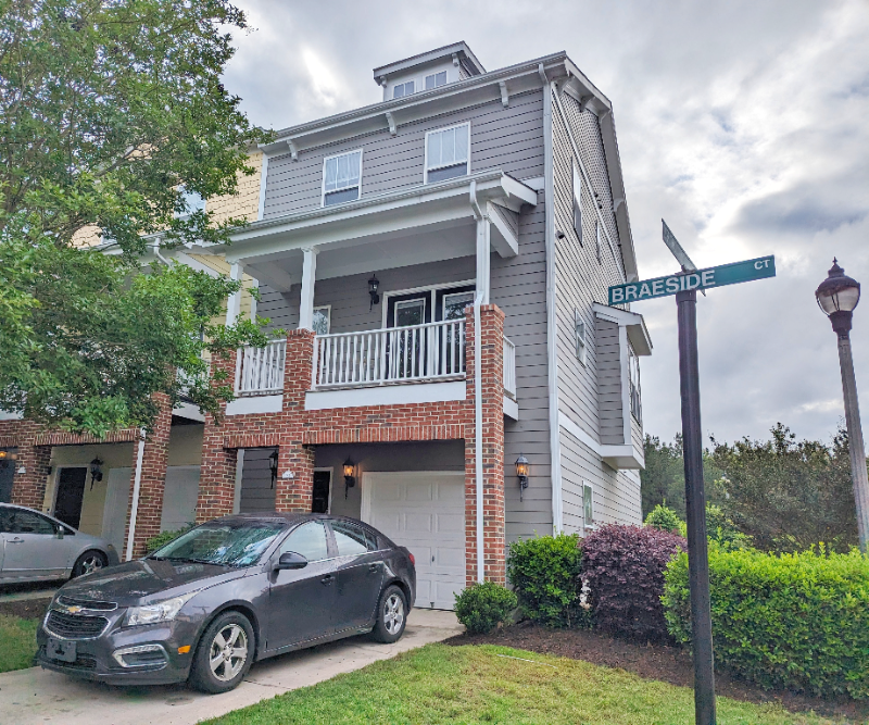 Primary Photo - 153 Braeside Ct
