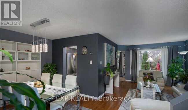 Building Photo - 61 Flowertree Crescent